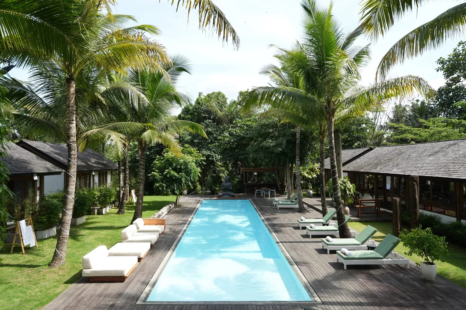 Central pool and tranquil villa surroundings at Rumah Daisy Cantik